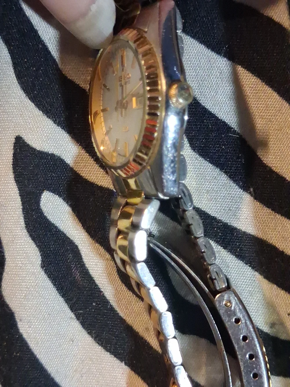 Seiko Classic Two-Tone Gold & Silver Day-Date Quartz Watch